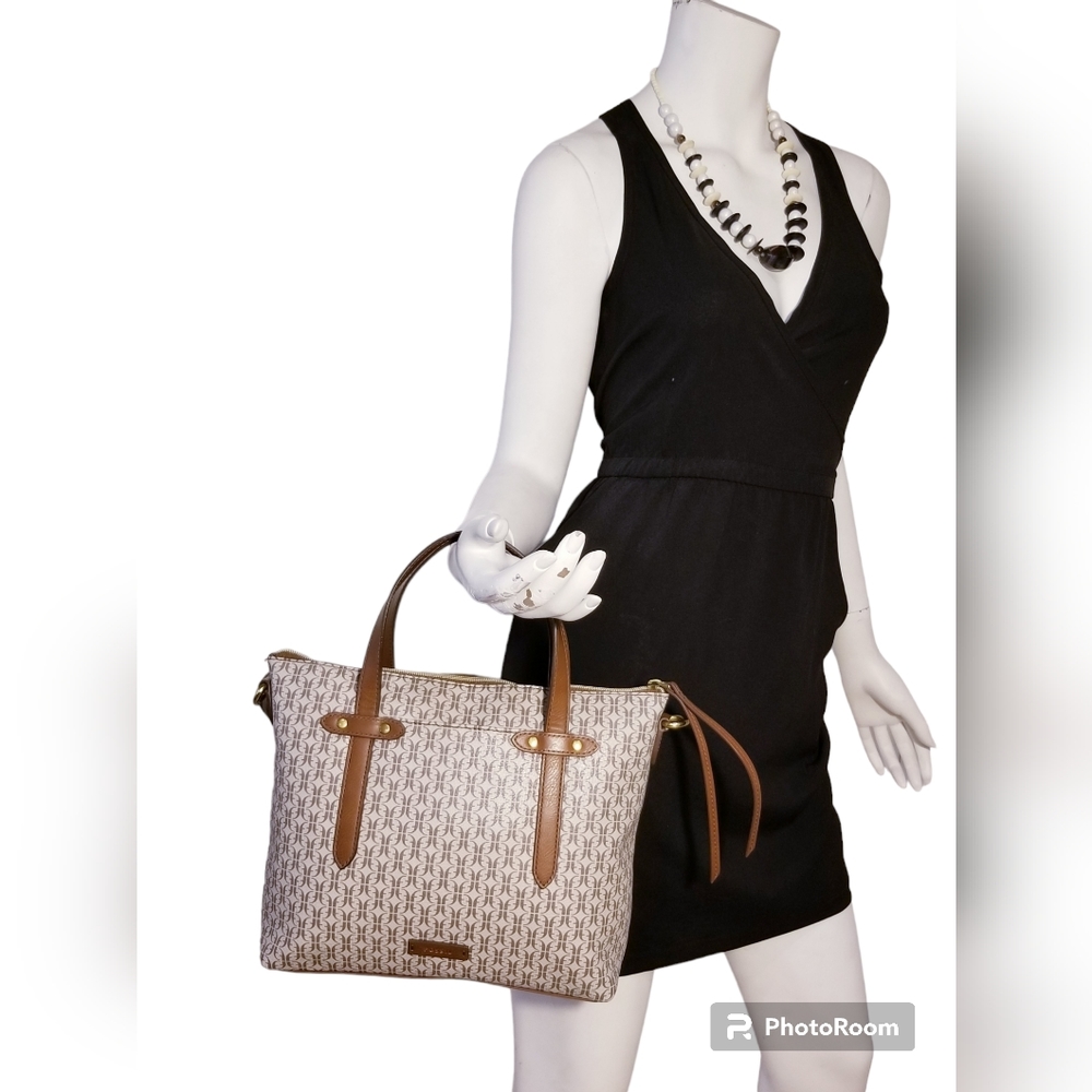 Fossil coated canvas logo brown beige hand bag purse